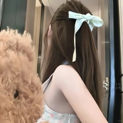 怦然心动的小姐姐第一季 在线观看封面